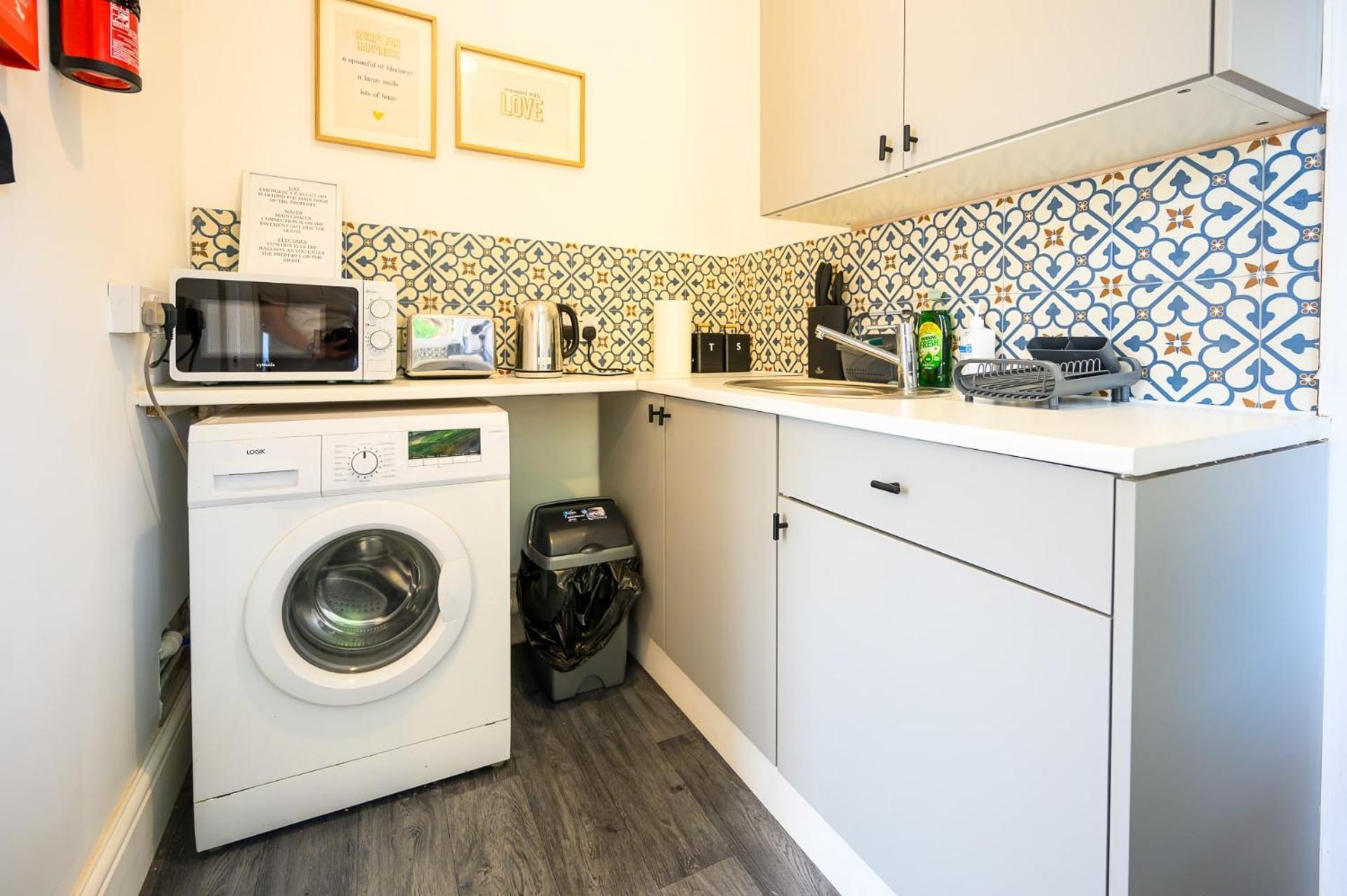 Brislington Base Super Convenient In South West By Staystaycations Appartement