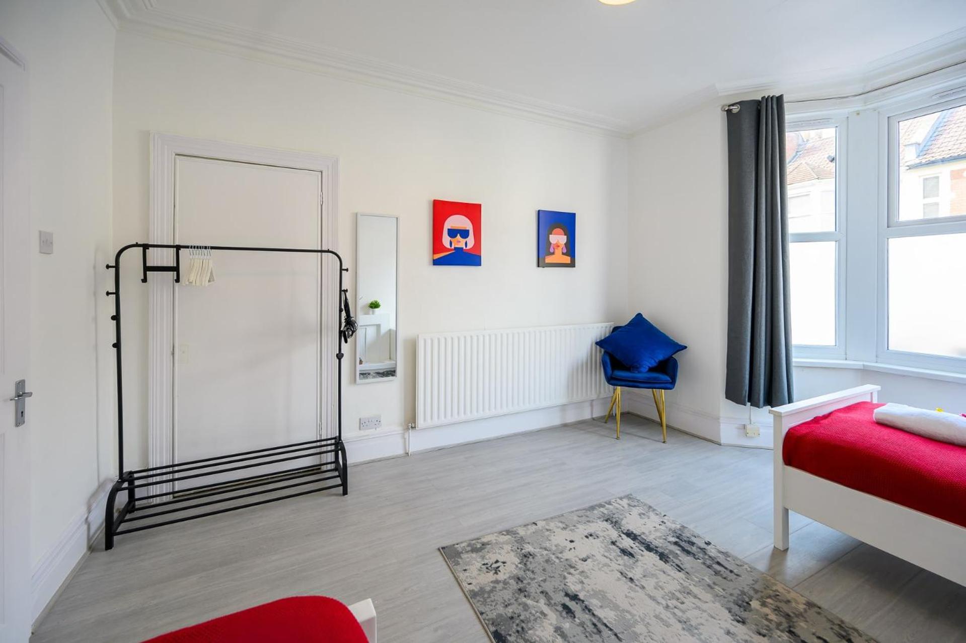 Brislington Base Super Convenient In South West By Staystaycations Appartement *